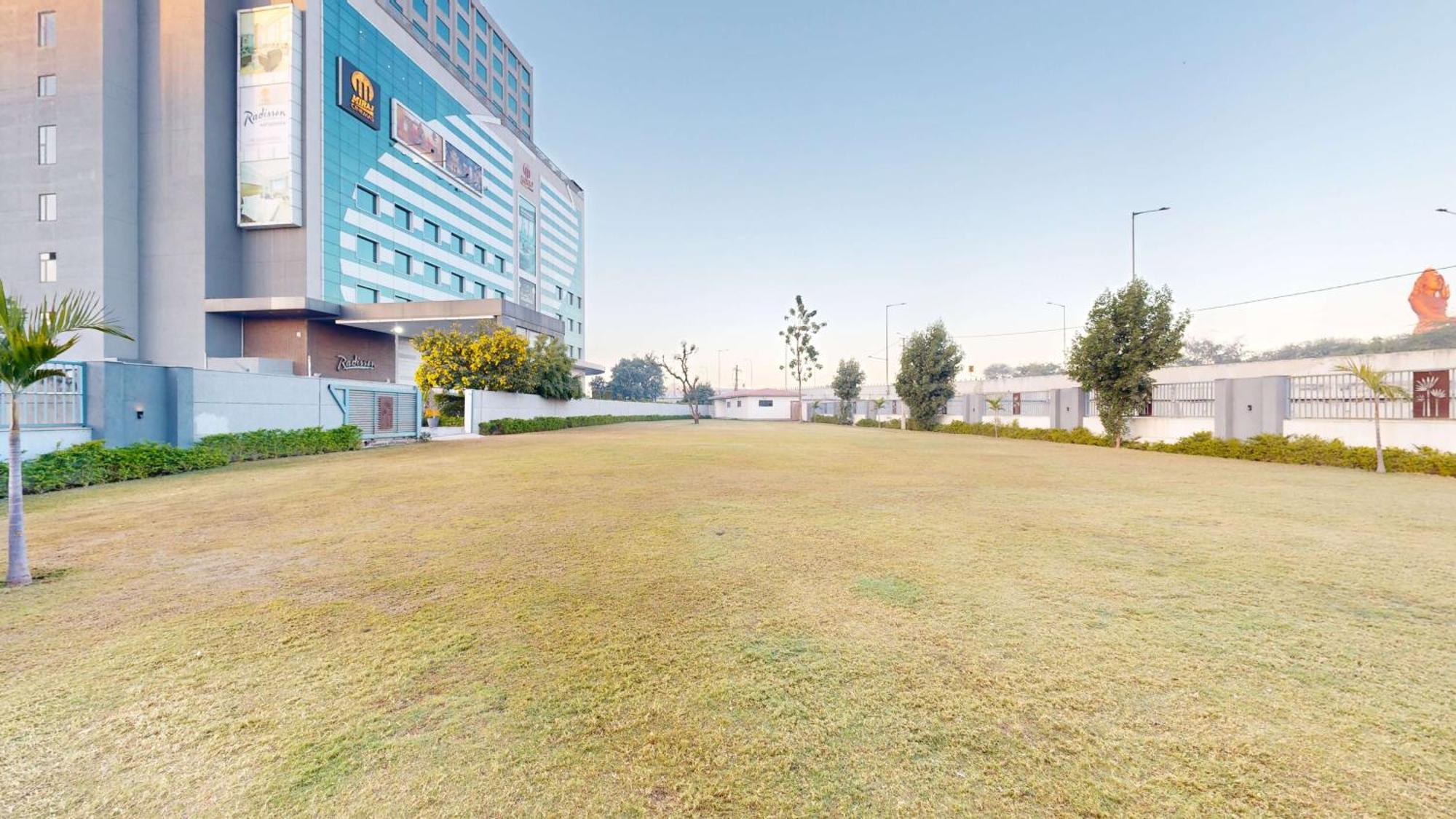 Radisson Hotel Nāthdwāra 외부 사진